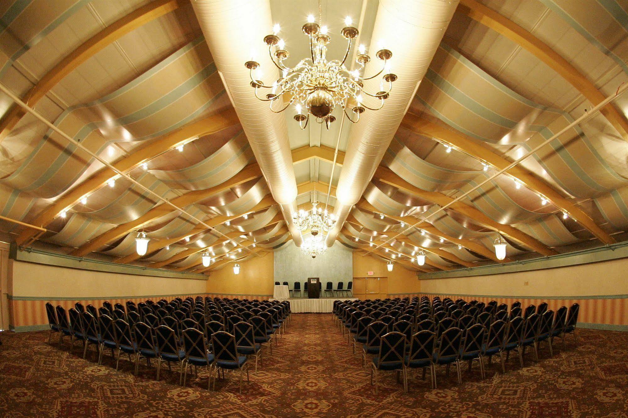E Hotel Banquet & Conference Center Edison Exterior foto